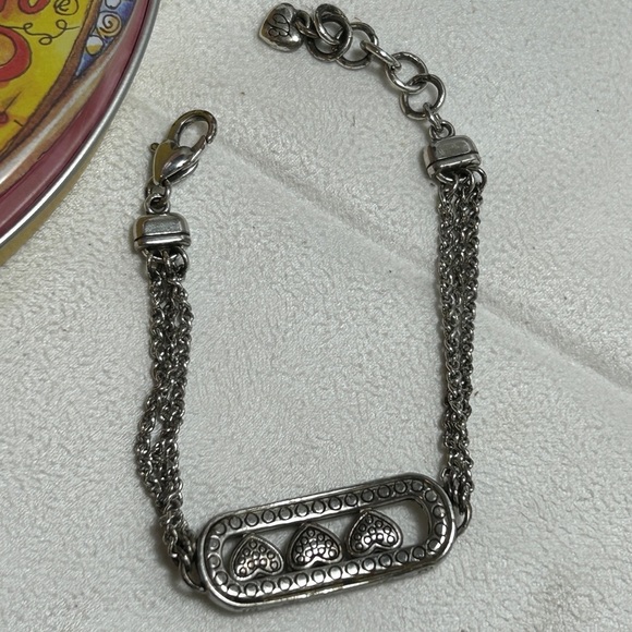 Brighton Kiss & Tell Bracelet Silver Plated Crystals 8" Triple Chain & Tin - Picture 4 of 9